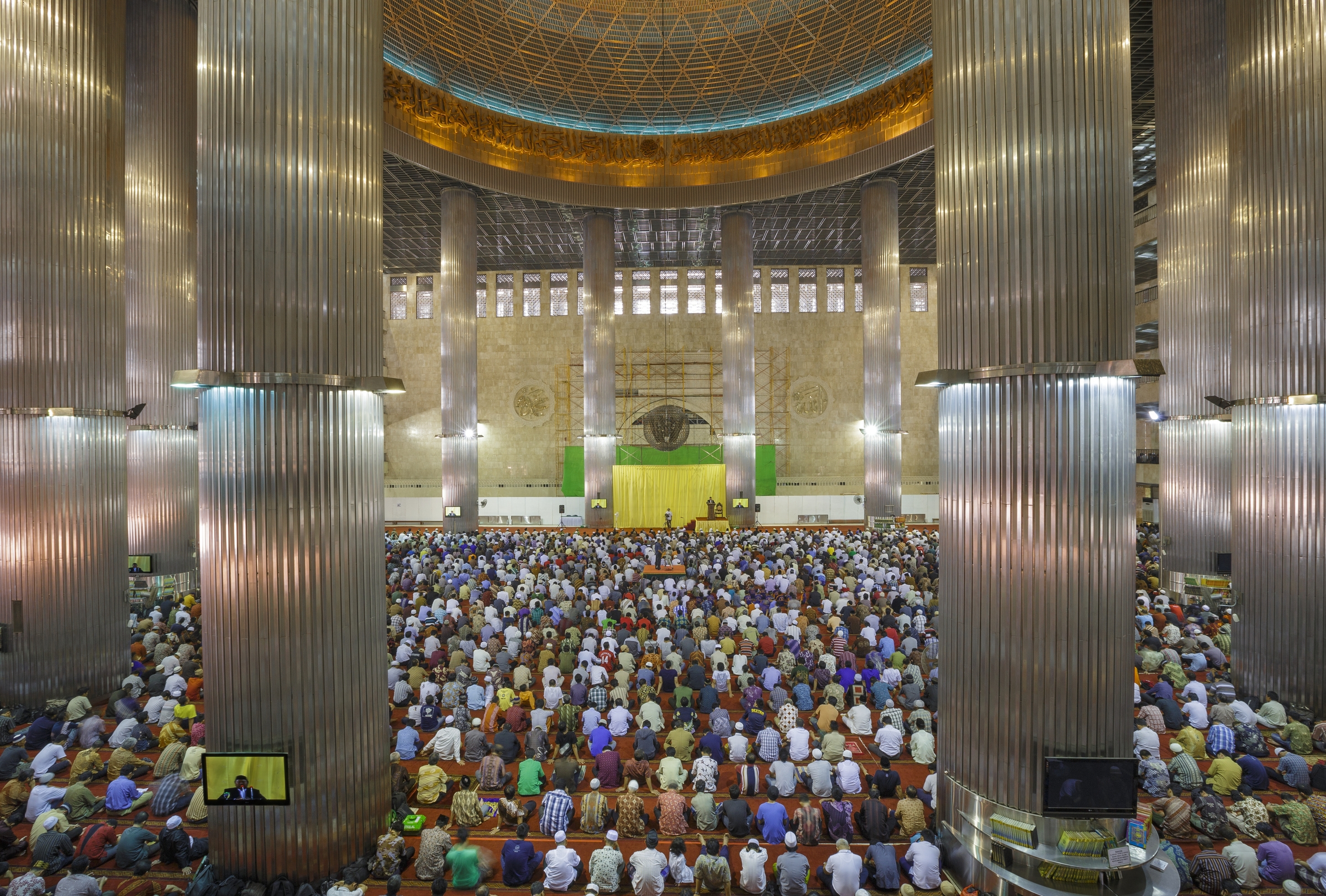 Istiqlal Mosque Jakarta Indonesia Art Wolfe