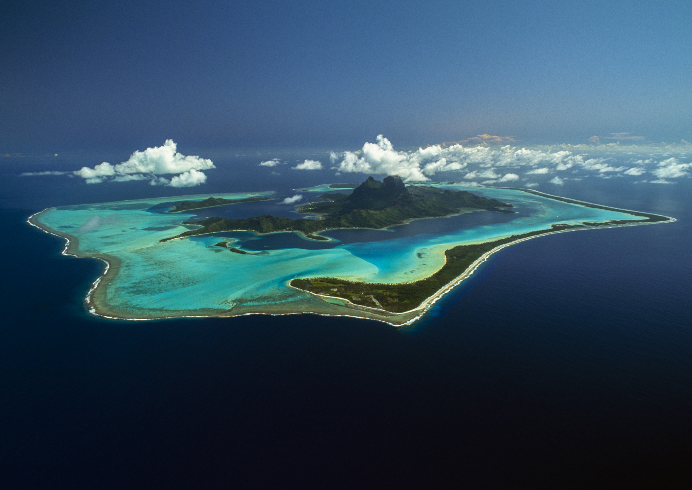 Bora-Bora, French Polynesia - Art Wolfe