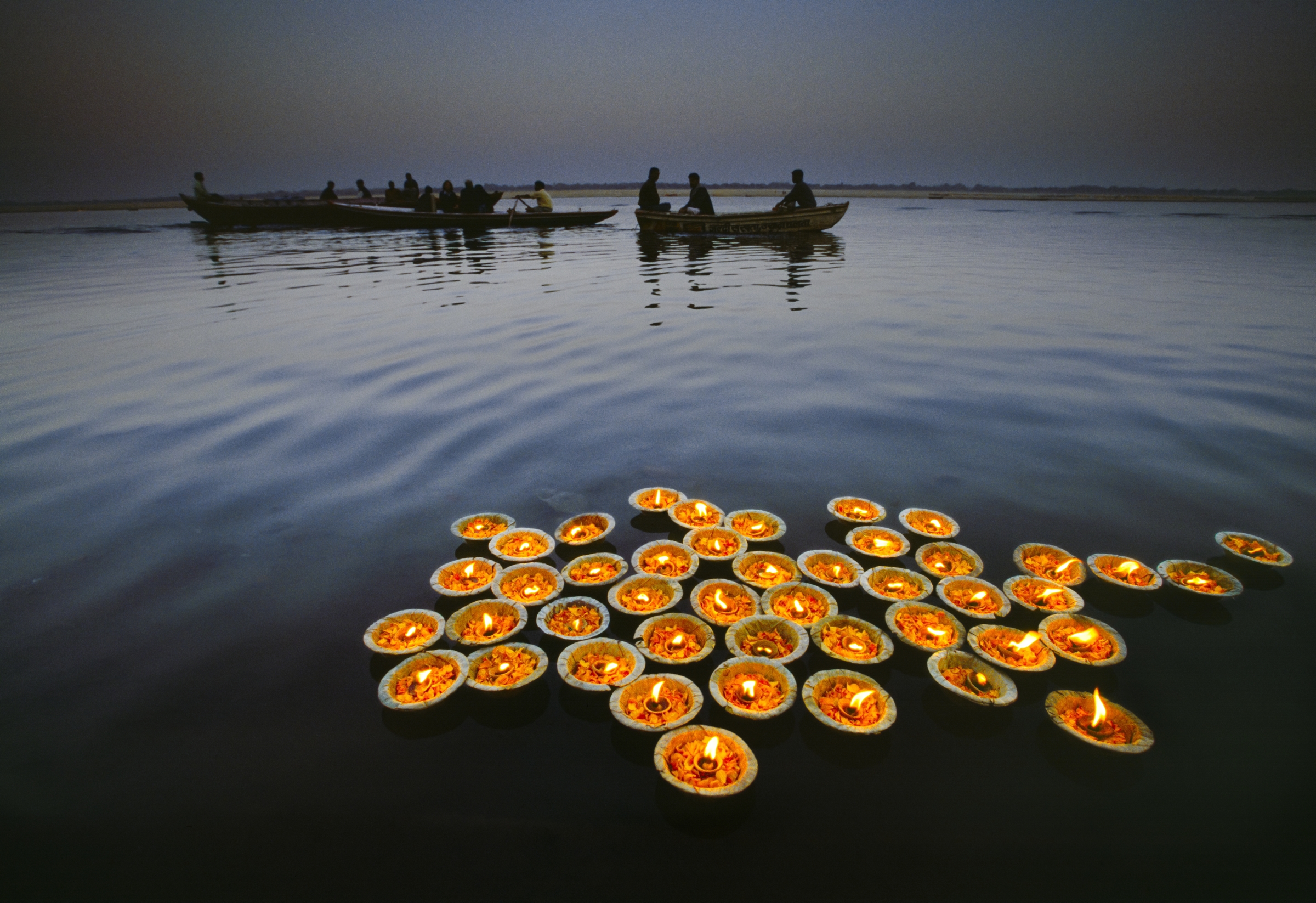 Diyas On The Ganges Evening Offerings Art Wolfe